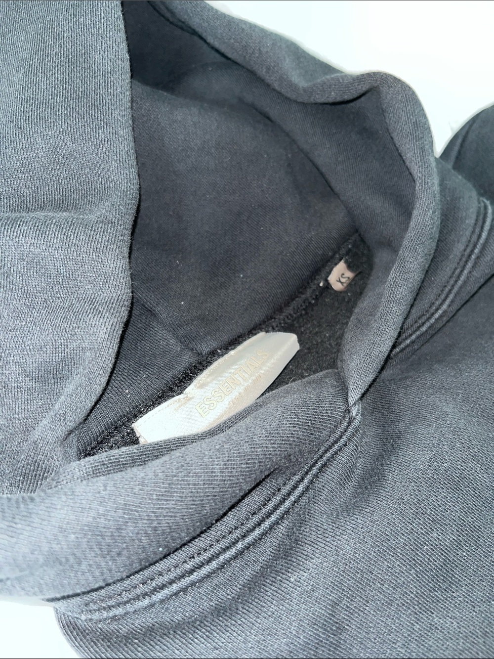 ESSENTIALS Fear Of God Black Pullover Hoodie - Picture 4 of 5